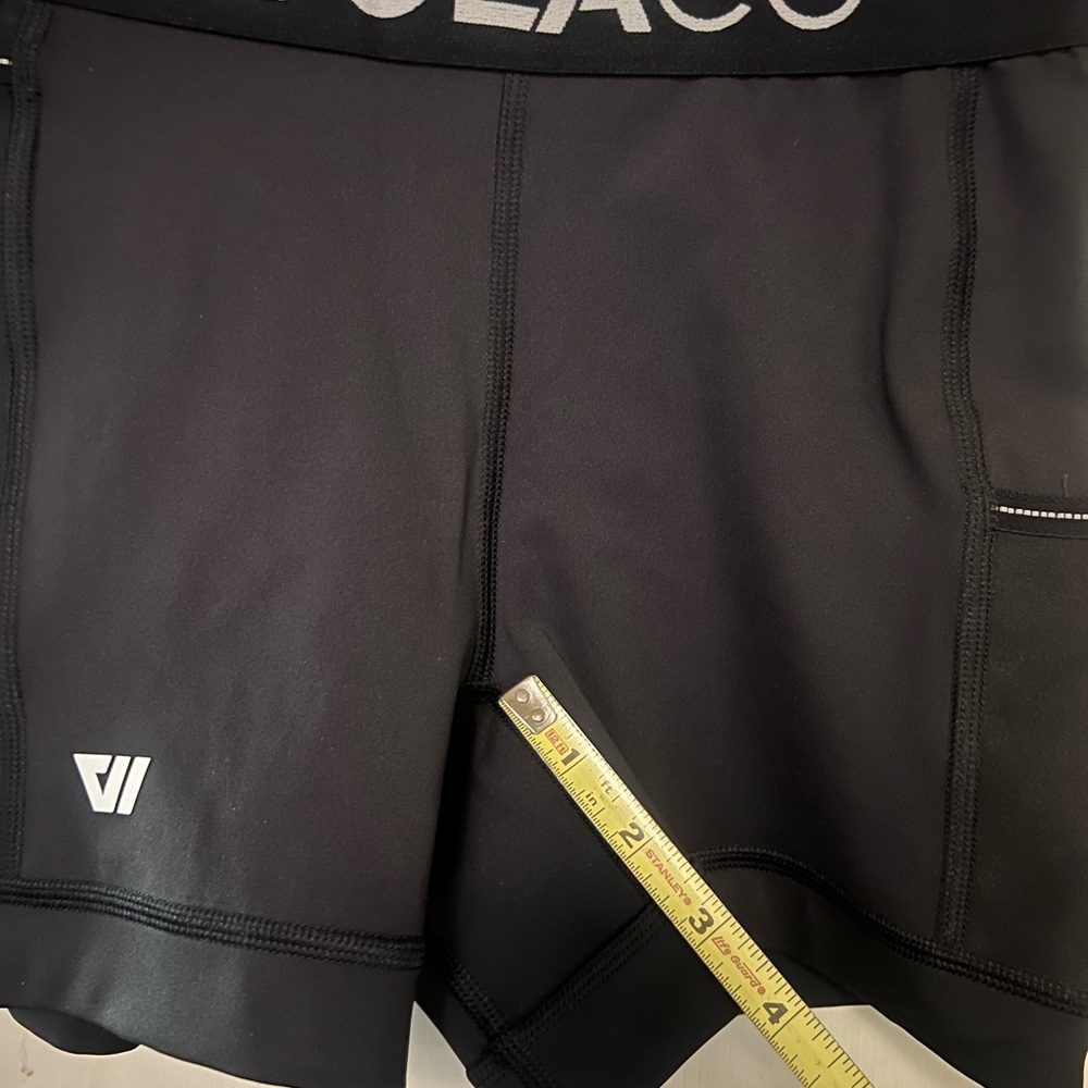 Wolaco North Moore Biker Short in Black size small - Picture 2 of 8